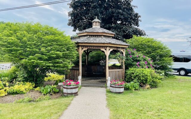 Econo Lodge Inn & Suites Lincoln