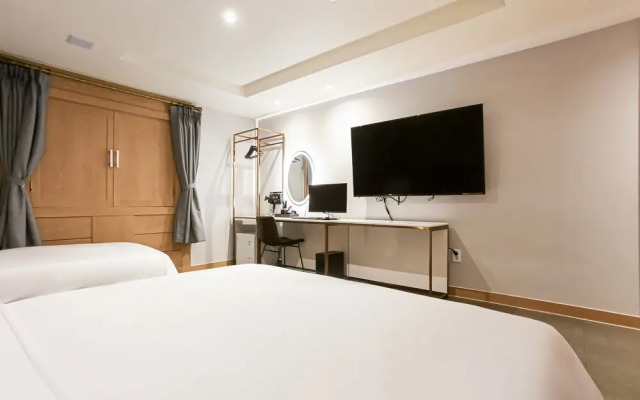 Yongin Singal Sangsang Hotel 1