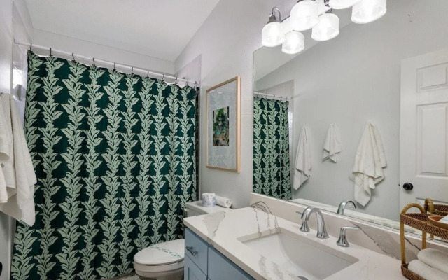 Bean Point Bliss 3 Bedroom Home by RedAwning