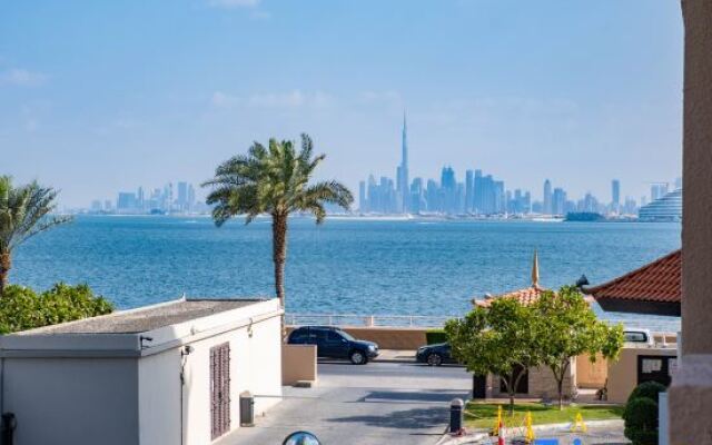 bnbme-Chic 2 BR Apt | Sea view