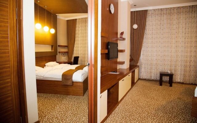 Oskar Hotel