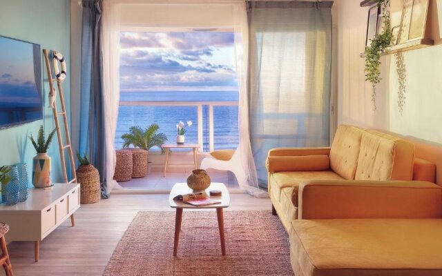 4 Bedroom Apartment on the Beach