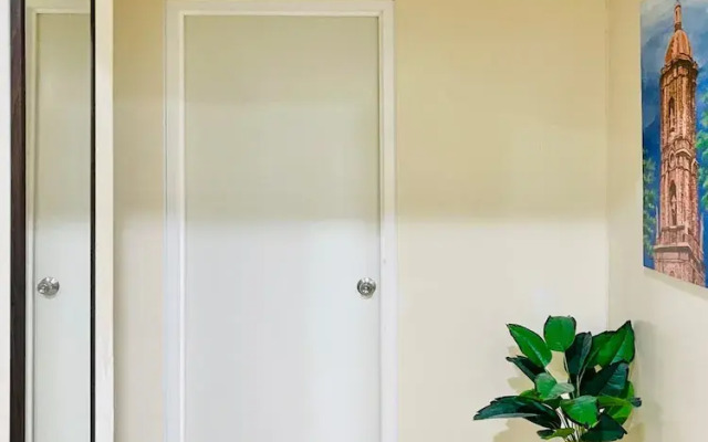 Hubomoto Avida Suites