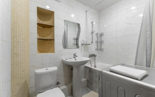 Aura на улице Армянская