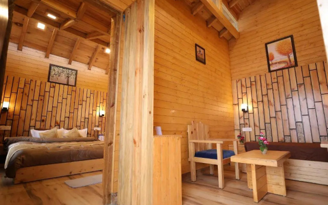 Rooftop Cottages & Restaurant Pangot