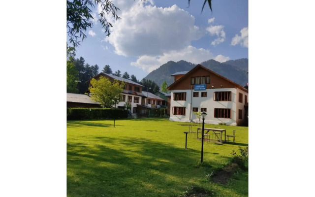 Zebrina Guest House
