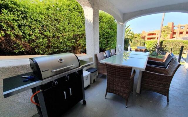 Beautiful 5 Bedroom Villa, Sea Views, Private Pool