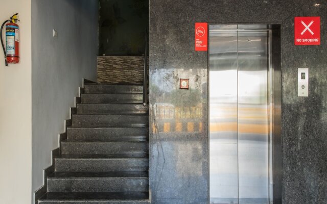 OYO 13531 Hotel Sundaram Palace