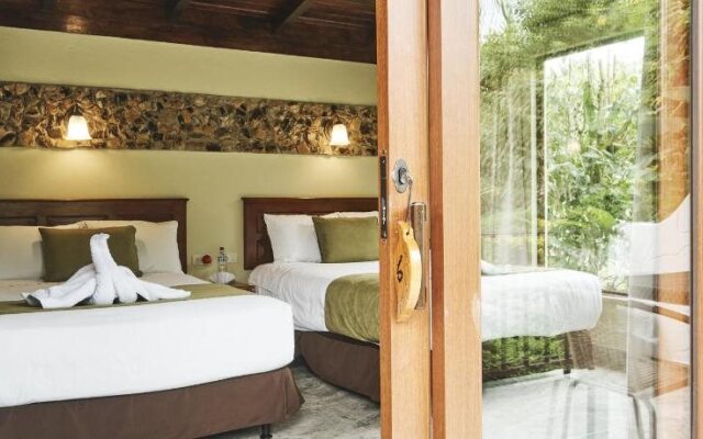 Mindo Coffee Lodge & Spa