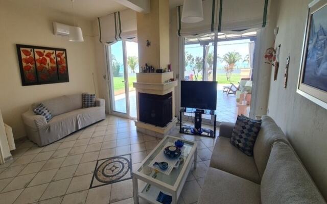Stunning Beachfront Villa for Rent
