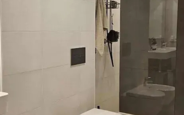 2 Bedrooms - Private Rooftop and Pool - Parking
