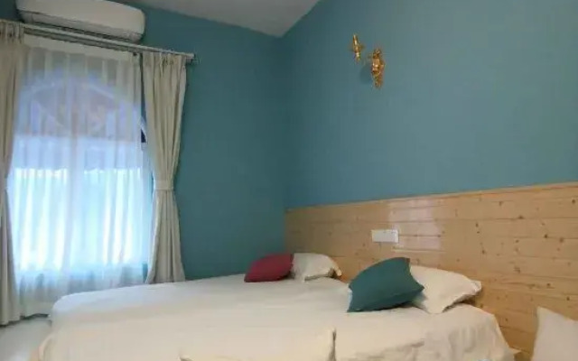 Shuiyuanshe Holiday Hotel