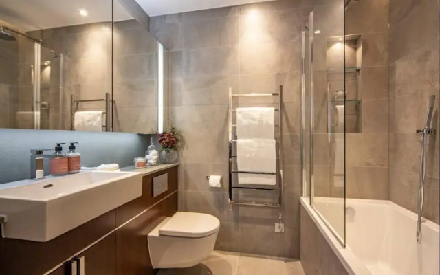 Luxury Manhattan 2 Bed Battersea