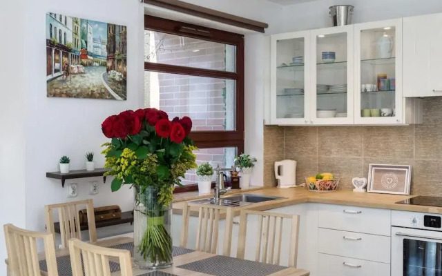 Bently Apartments Retreat by the River