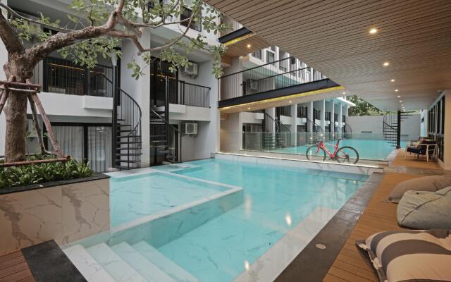 Tour De Phuket Hotel