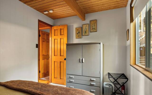 The Tranquil Pines A-frame Cabin Spectacular Views!