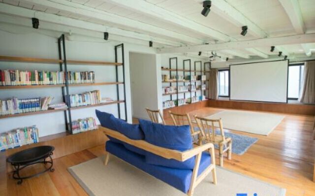 Yi Shuang Ren Hostel