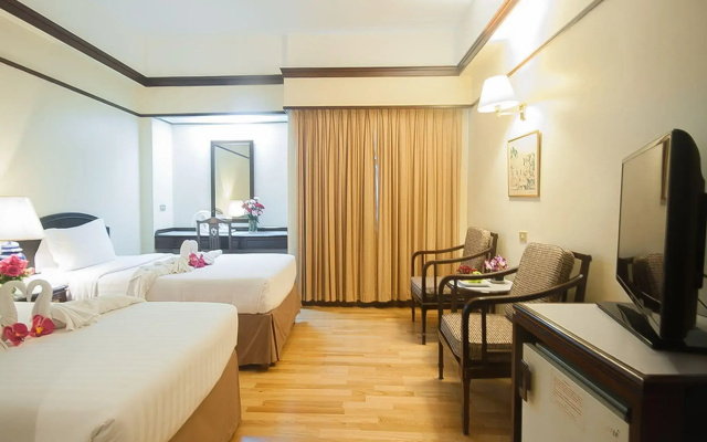 Grand Plaza Hotel