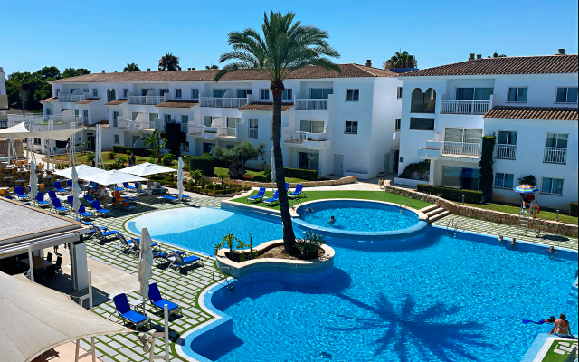 Isla de Cabrera Aparthotel & Hotel