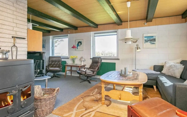 6 Person Holiday Home in Ulfborg