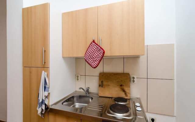 Apartments Lemes - Comfort One Bedroom Apartment With Garden View