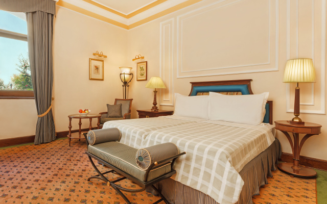 The Oberoi Grand Kolkata Hotel