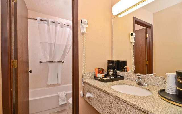 Best Western Bidarka Inn