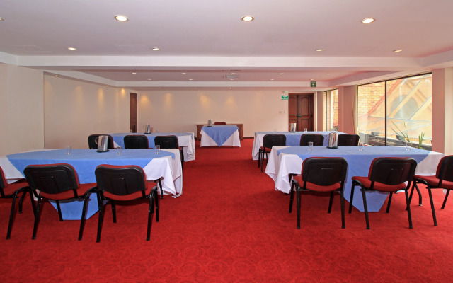 Windsor House Inn By Geh Suites