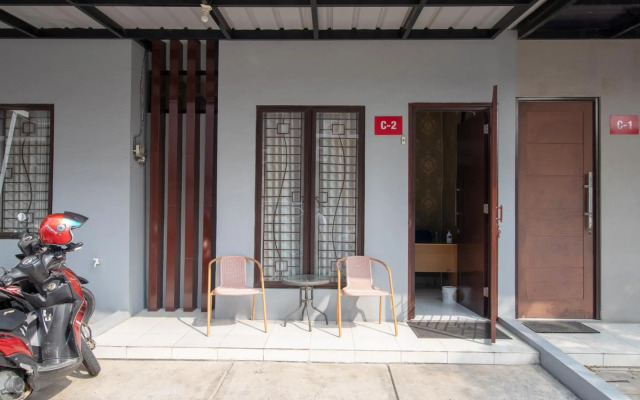 OYO 3253 Sofia Residence Syariah