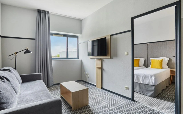 Appart'hôtel Odalys City - Bioparc Lyon Est
