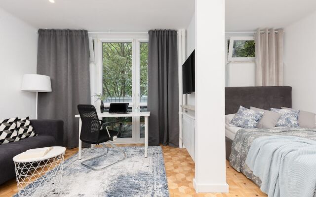 Studio Grzybowska m. 112 by Renters