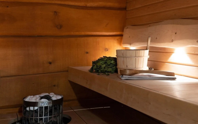 Villaroosa Hyv l Nkyl