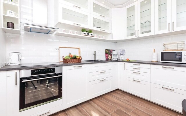 Awesome Home in Opatija with WiFi, Hot Tub & Sauna