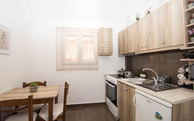 Athina Apartments