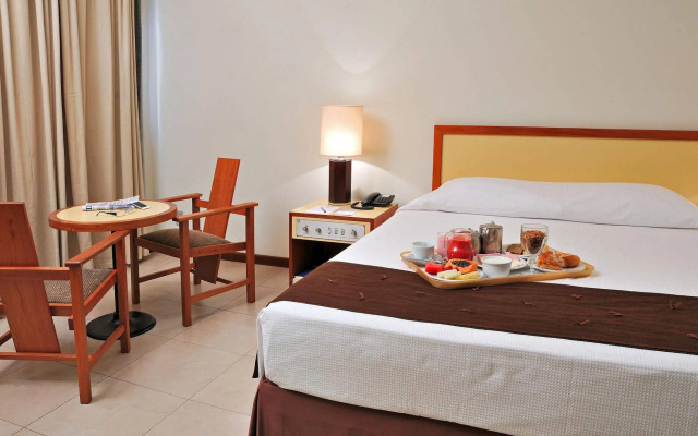 Stream Palace Hotel