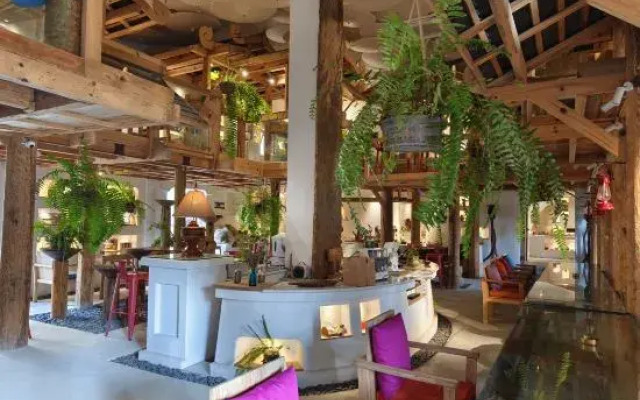 Senhuoyeshe B&B