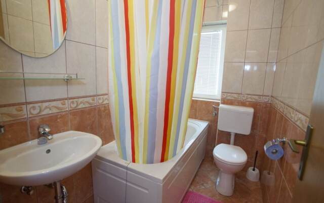 Apartment Almera N9
