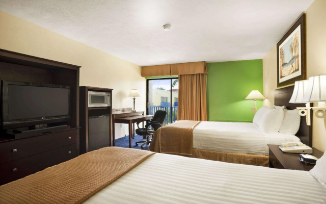 Spark by Hilton Ponce