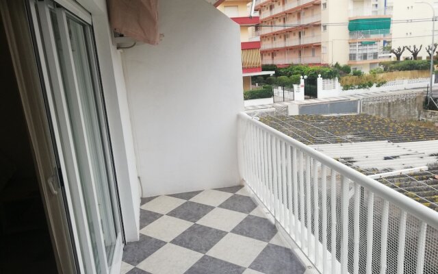 1.estudios Solmar Esc. 4 1º pta 4