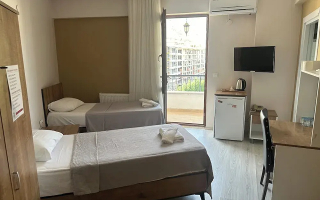 AKS Royal Otel