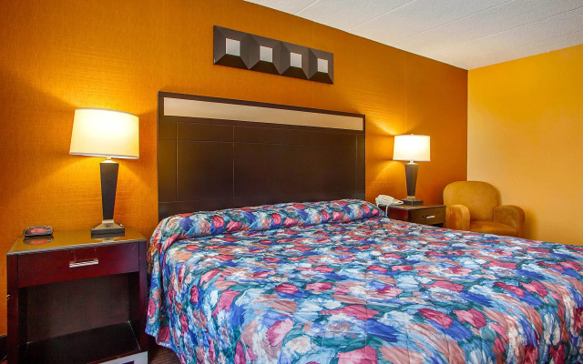 Rodeway Inn Meadowlands