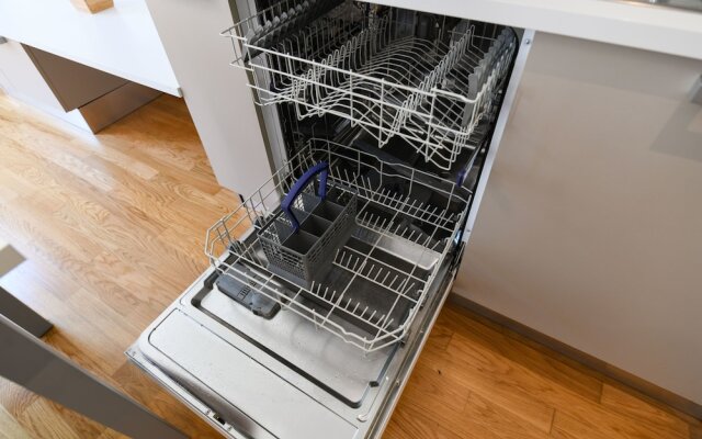 Desenzanoloft – Blue Eyes