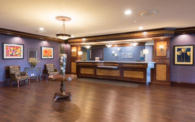 Holiday Inn Express Holland by IHG