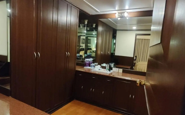 Empires Hotel Paradip – Restaurant – Paradeep
