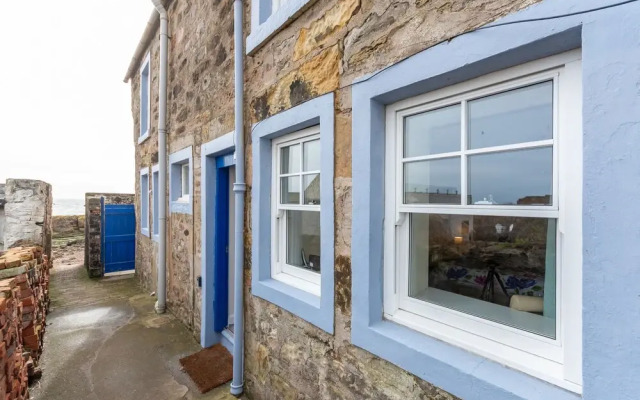Stunning Shore Front House in Historic Cellardyke