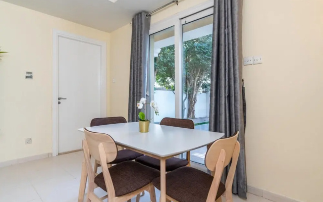 Lux BnB The Springs Villa Private Garden - BNB in ดูไบ - Photo 4