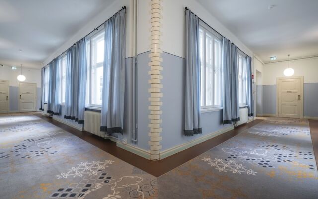 The Apartments company - The Sweet