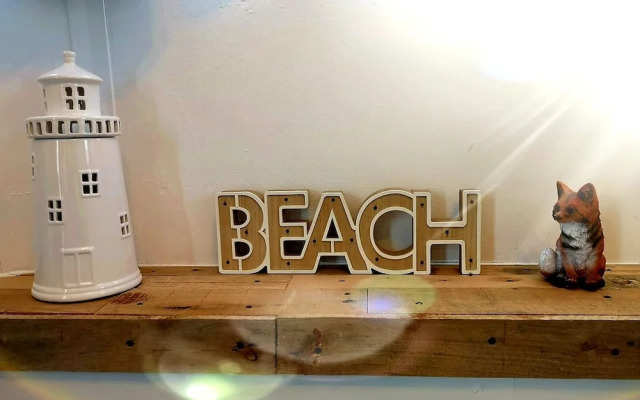 Whitstable Caravan - 5 Minutes Away From the Beach