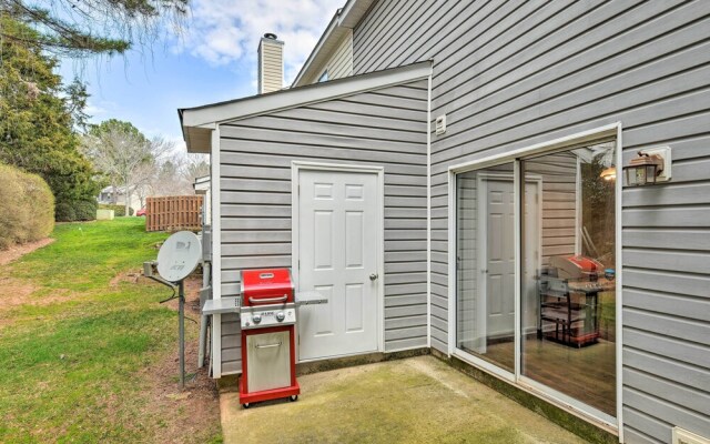 Chic Charlotte Townhome w/ Community Pool