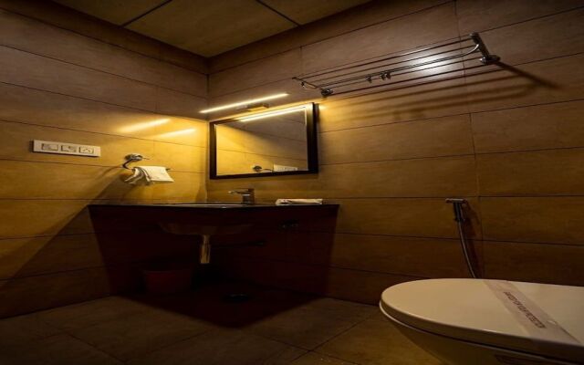 Hotel Divine Residency